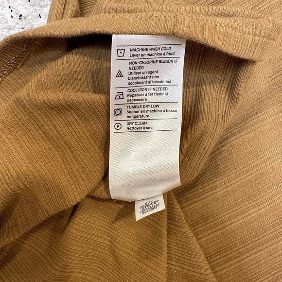 Vince Elbow Sleeve Crew Neck Shirt in Camel Size XS - Picture 7 of 8